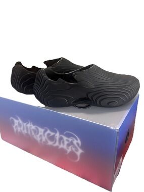 The Auracles x Chris Brown Nami Shoes Black Size 8M / 9.5/10W
